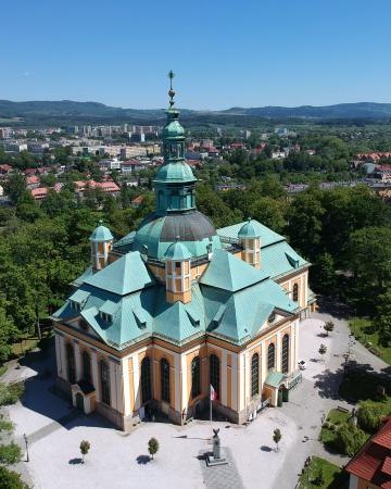 KOŚCIÓŁ ŁASKI PW. PODWYŻSZENIA KRZYŻA ŚWIĘTEGO