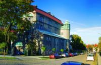 BUDYNEK PRZY ULICY JANA KOCHANOWSKIEGO