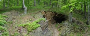 Grota w Czerniawie-Zdroju