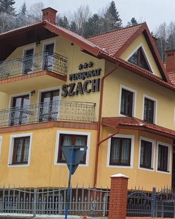 SZACH***
